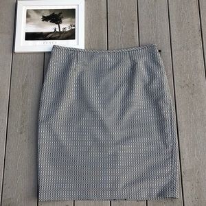 NWT CALVIN KLEIN pencil skirt, size 14.